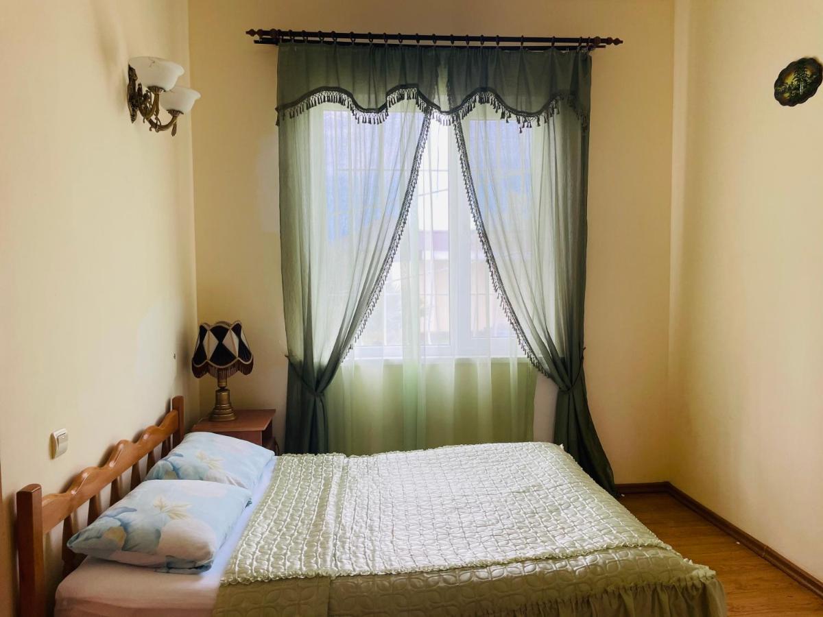 Hotel Askar Alakhadze Екстериор снимка