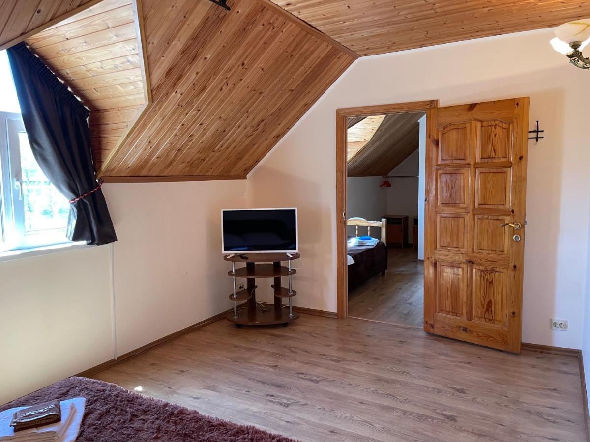Hotel Askar Alakhadze Екстериор снимка