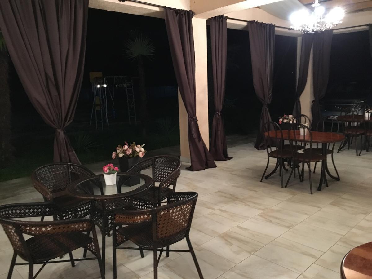Hotel Askar Alakhadze Екстериор снимка