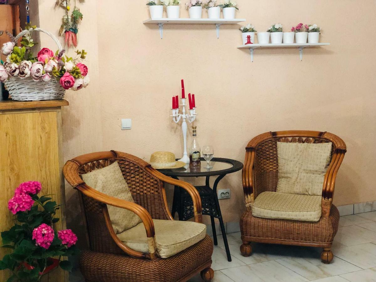 Hotel Askar Alakhadze Екстериор снимка